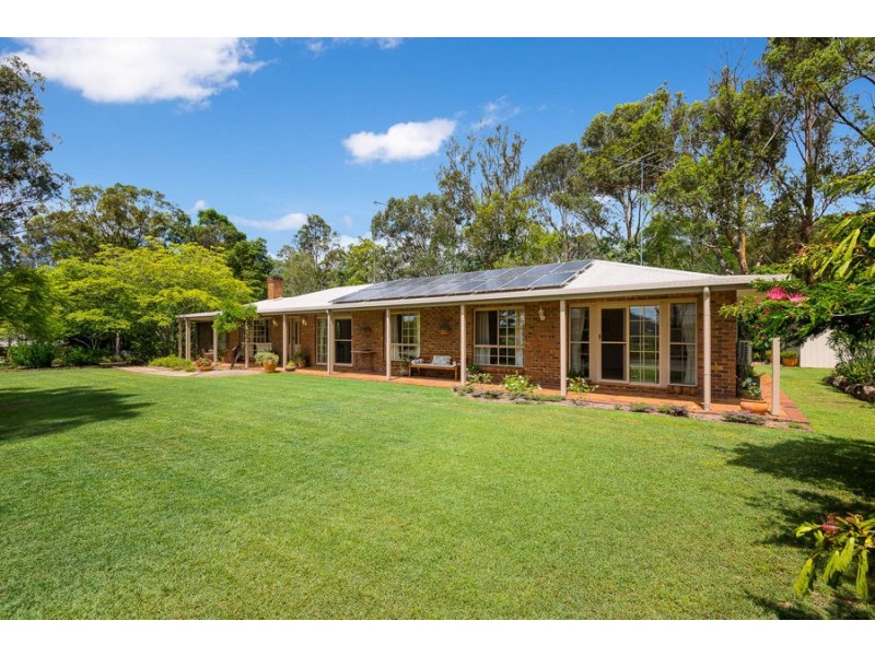 60 Burton Lane, Samford Valley QLD 4520