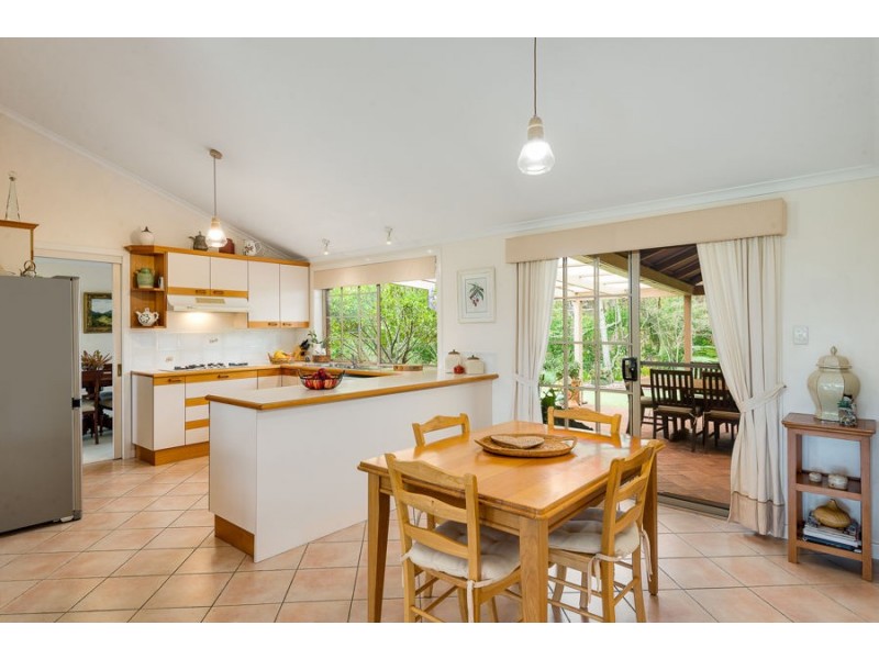 60 Burton Lane, Samford Valley QLD 4520