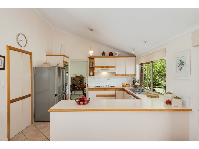 60 Burton Lane, Samford Valley QLD 4520
