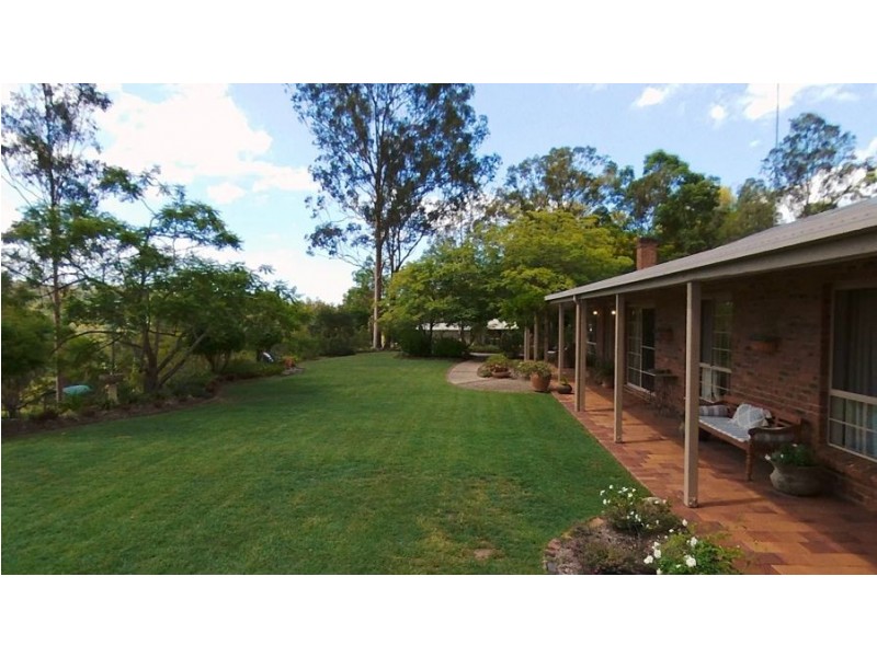 60 Burton Lane, Samford Valley QLD 4520