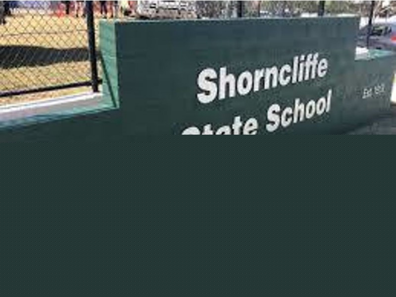 221 Rainbow Street, Sandgate QLD 4017