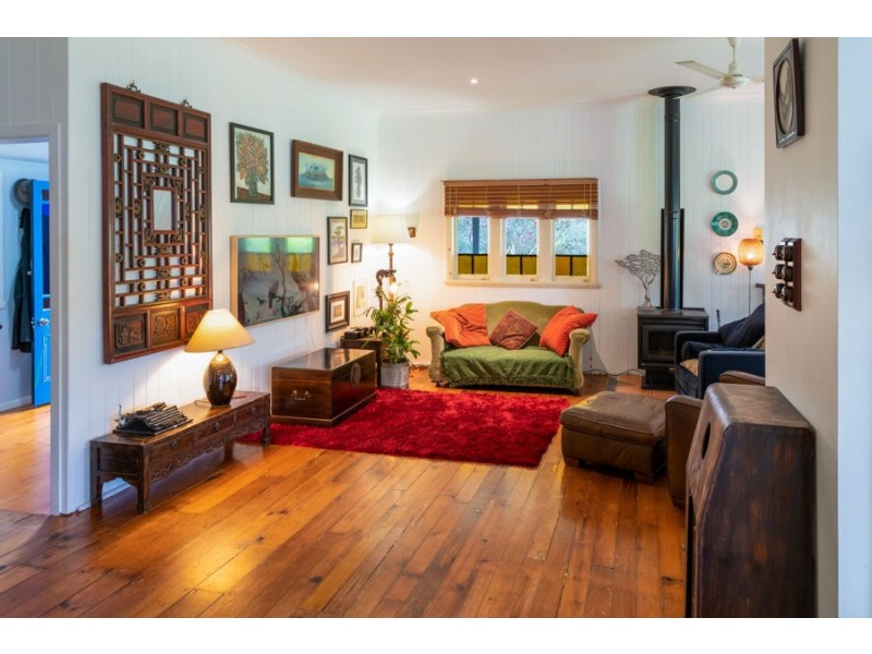 153 McLean Road South, Camp Mountain QLD 4520