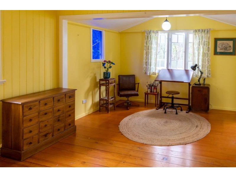 153 McLean Road South, Camp Mountain QLD 4520