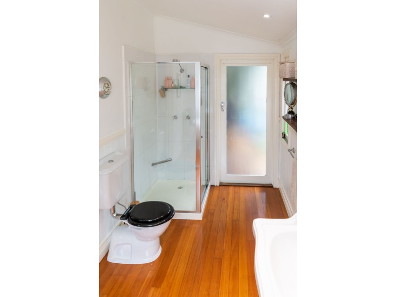 153 McLean Road South, Camp Mountain QLD 4520