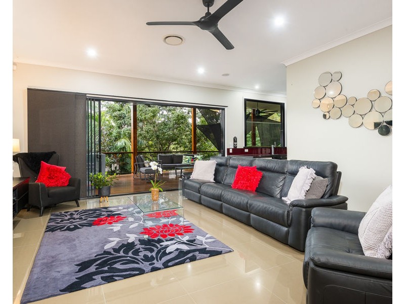 10 Birdsong Place, Bunya QLD 4055