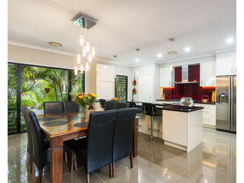 10 Birdsong Place, Bunya QLD 4055