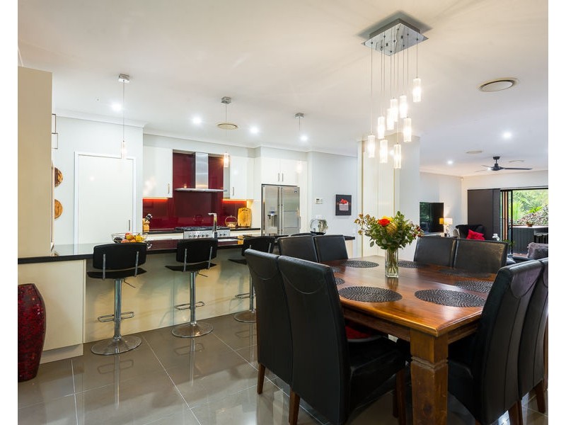 10 Birdsong Place, Bunya QLD 4055