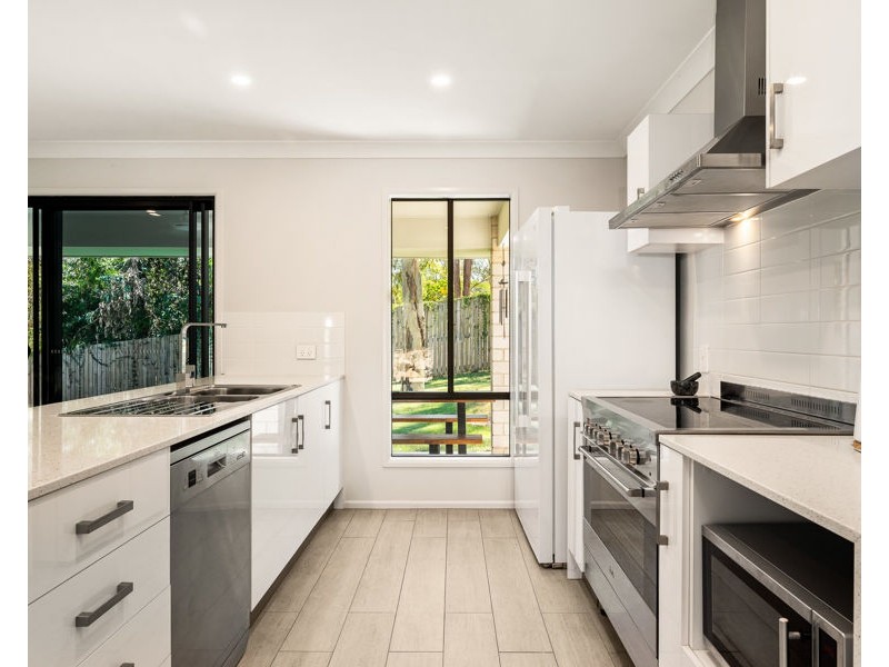 10 Bunya Road, Everton Hills QLD 4053