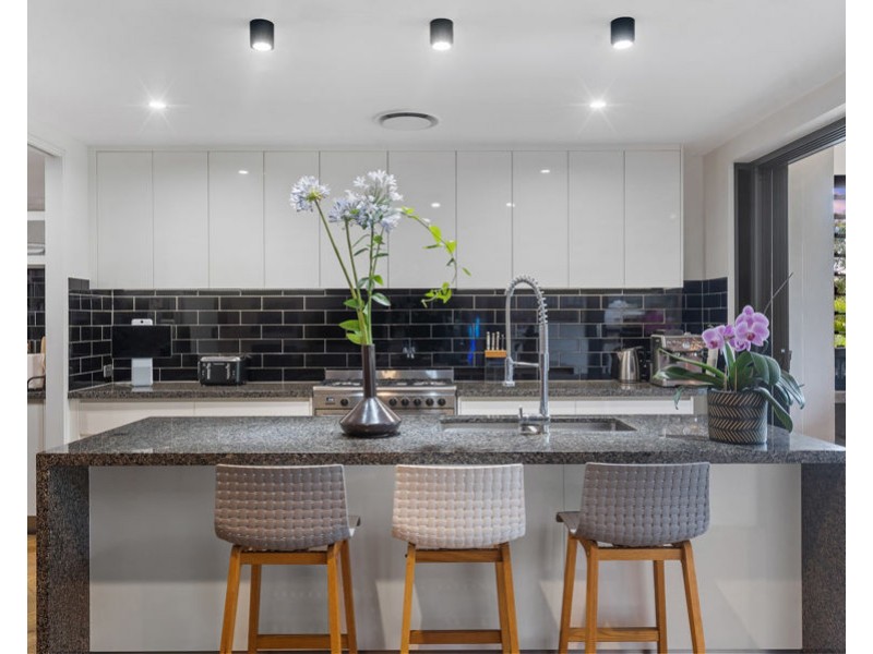 68 Chaprowe Road, The Gap QLD 4061