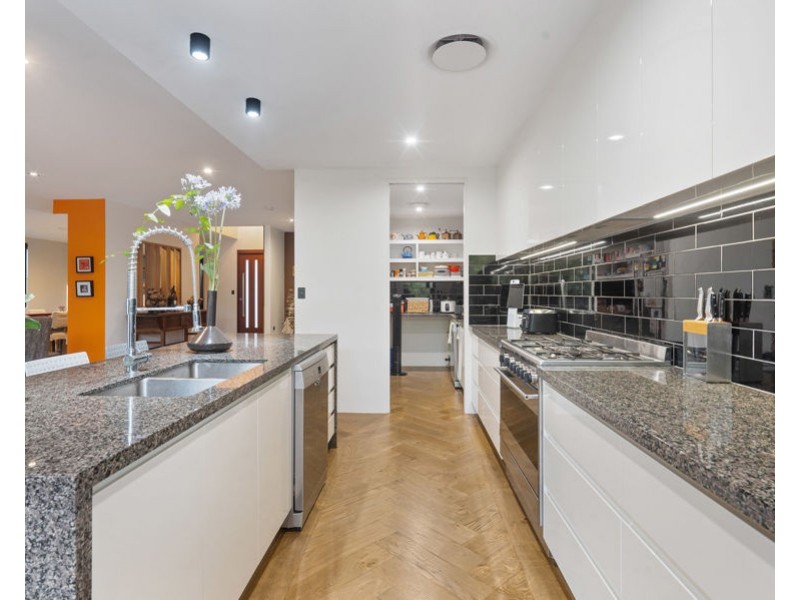 68 Chaprowe Road, The Gap QLD 4061