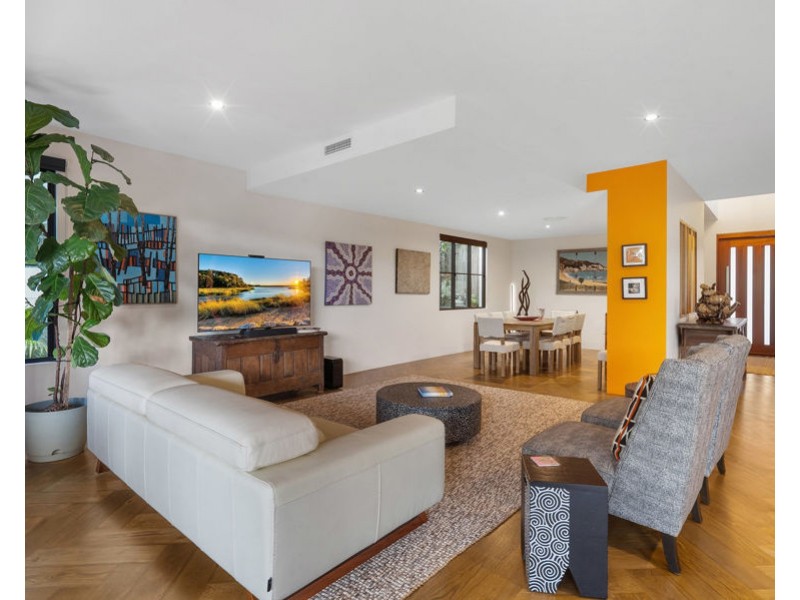 68 Chaprowe Road, The Gap QLD 4061