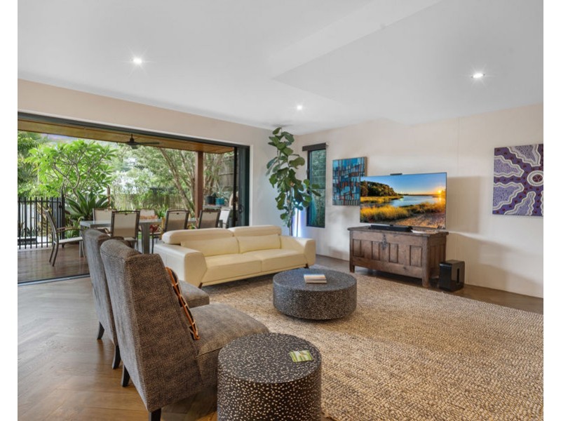 68 Chaprowe Road, The Gap QLD 4061