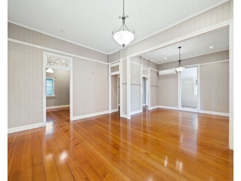 134 Rode Road, Wavell Heights QLD 4012