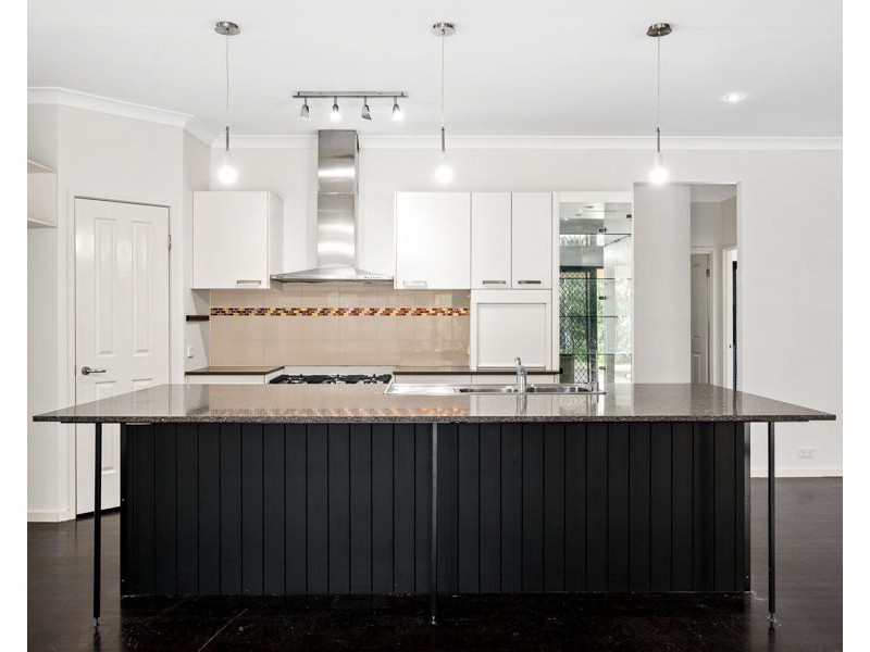 17 Wessling Close, Cashmere QLD 4500