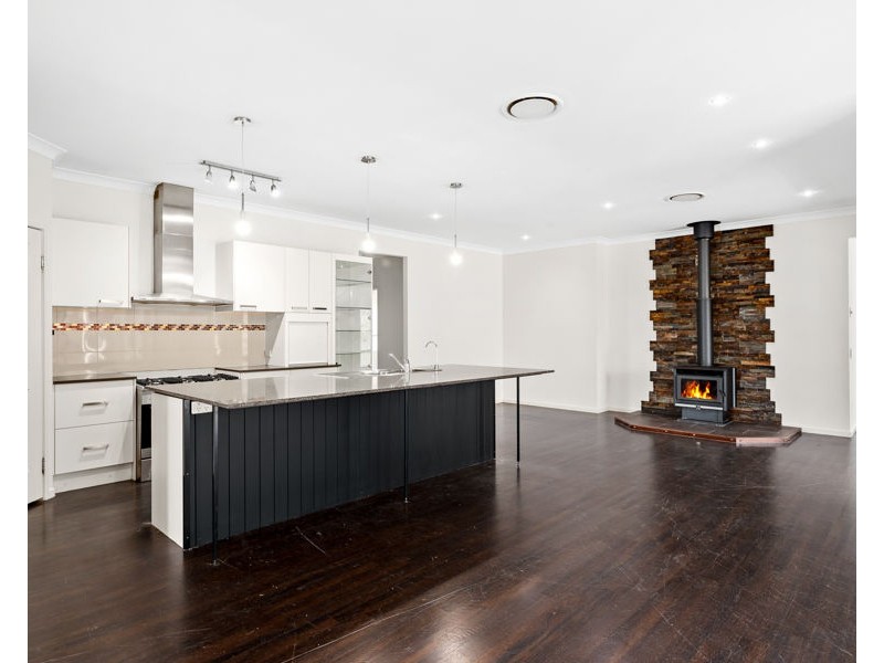 17 Wessling Close, Cashmere QLD 4500