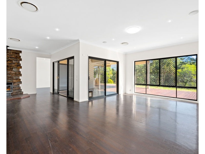 17 Wessling Close, Cashmere QLD 4500