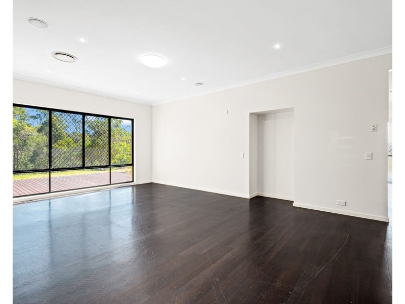 17 Wessling Close, Cashmere QLD 4500