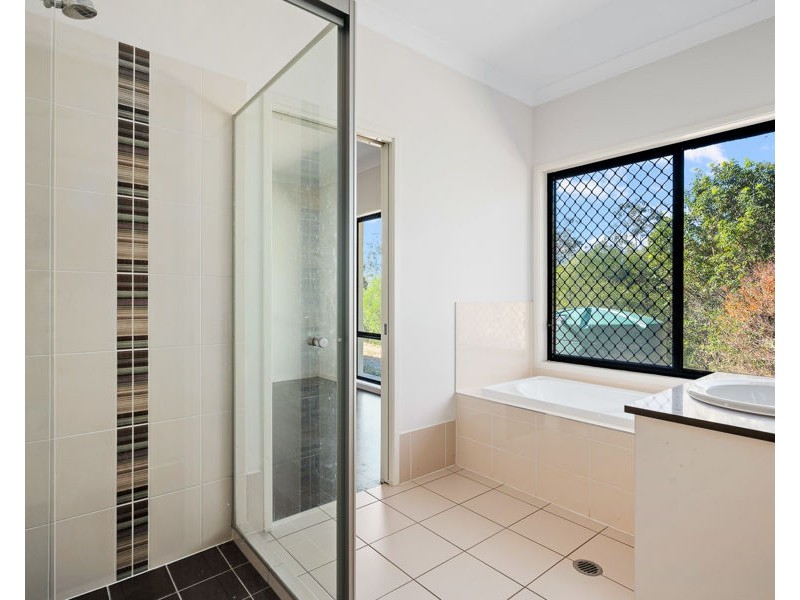 17 Wessling Close, Cashmere QLD 4500