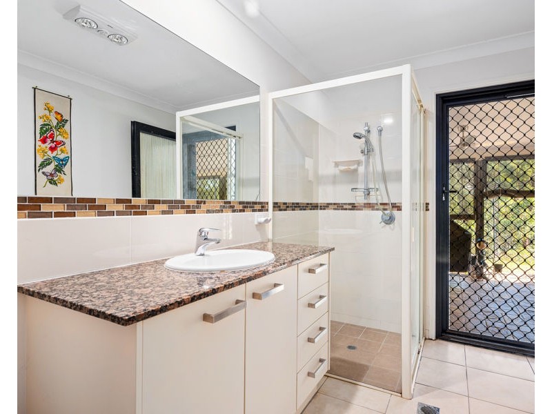 17 Wessling Close, Cashmere QLD 4500