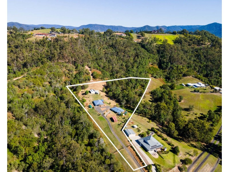 17 Wessling Close, Cashmere QLD 4500