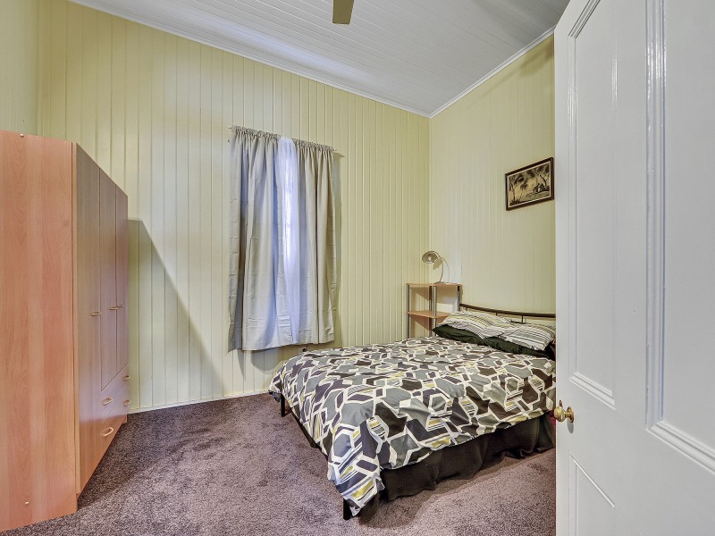 7 Laura Street, Highgate Hill QLD 4101