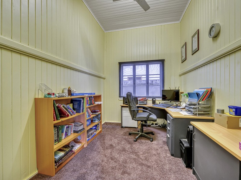 7 Laura Street, Highgate Hill QLD 4101