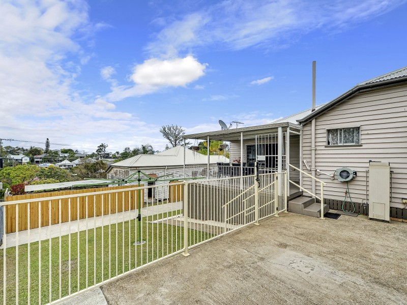 7 Laura Street, Highgate Hill QLD 4101