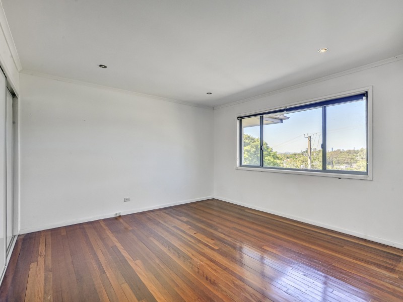 5 Belfort Street, Stafford Heights QLD 4053