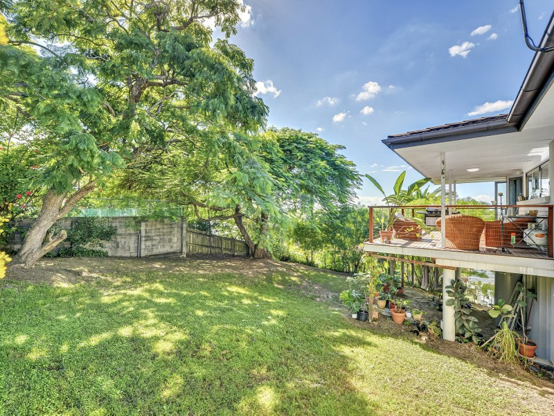 5 Belfort Street, Stafford Heights QLD 4053