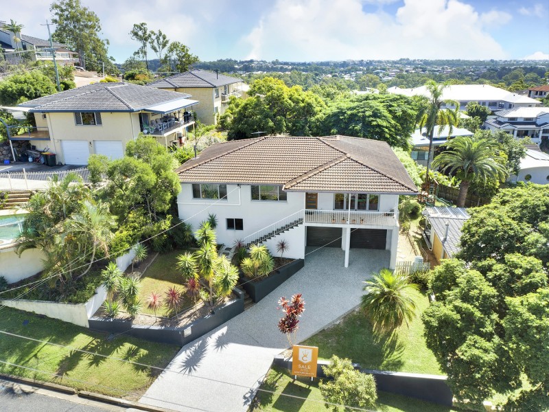 5 Belfort Street, Stafford Heights QLD 4053