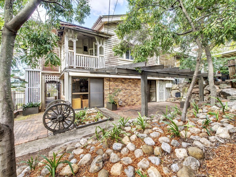 15 Clyde Road, Herston QLD 4006