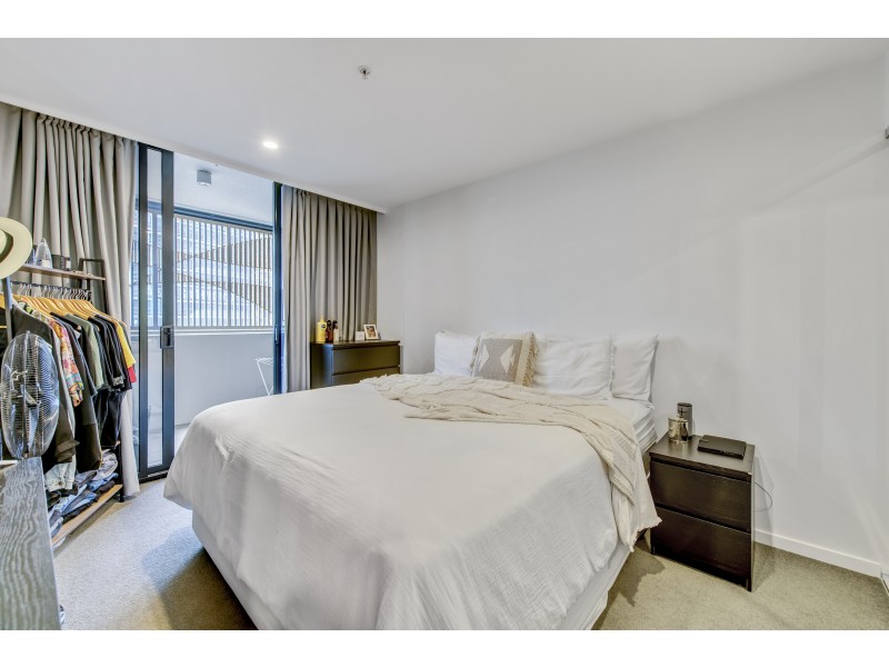 1304/19 Deshon Street, Woolloongabba QLD 4102