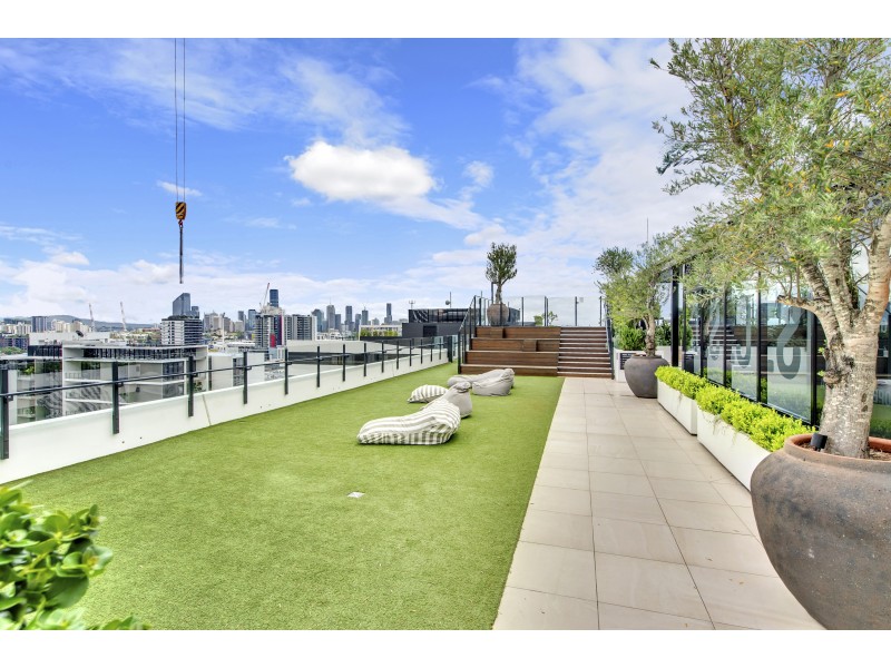 1304/19 Deshon Street, Woolloongabba QLD 4102