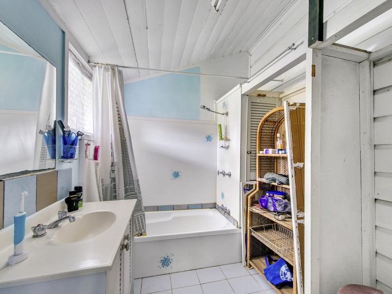 6 Adsett Street, Taringa QLD 4068