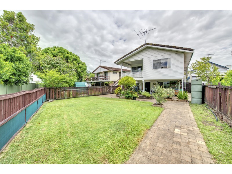 84 Leicester Street, Coorparoo QLD 4151