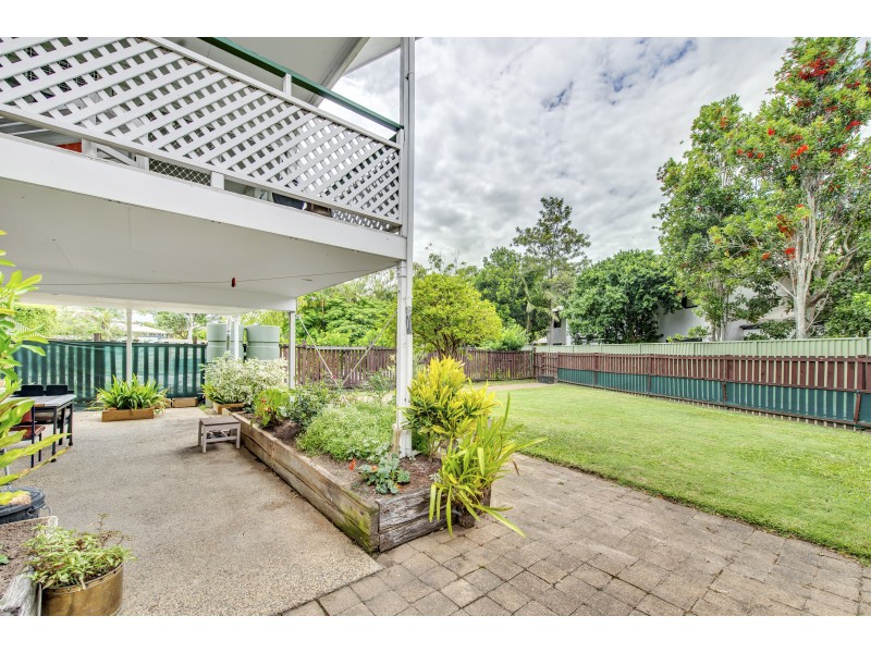 84 Leicester Street, Coorparoo QLD 4151