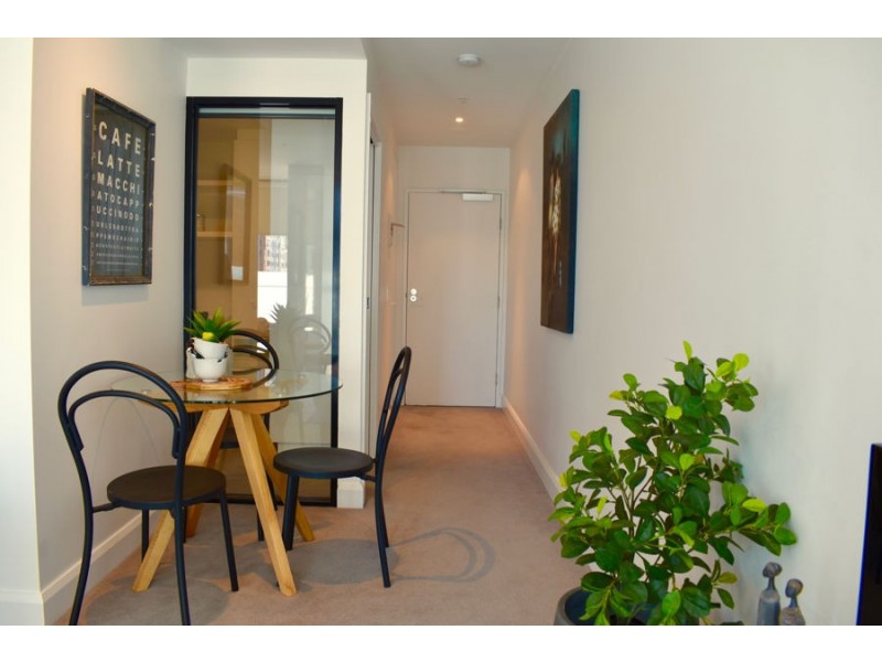 1611/27 Little Collins Street, Melbourne VIC 3000