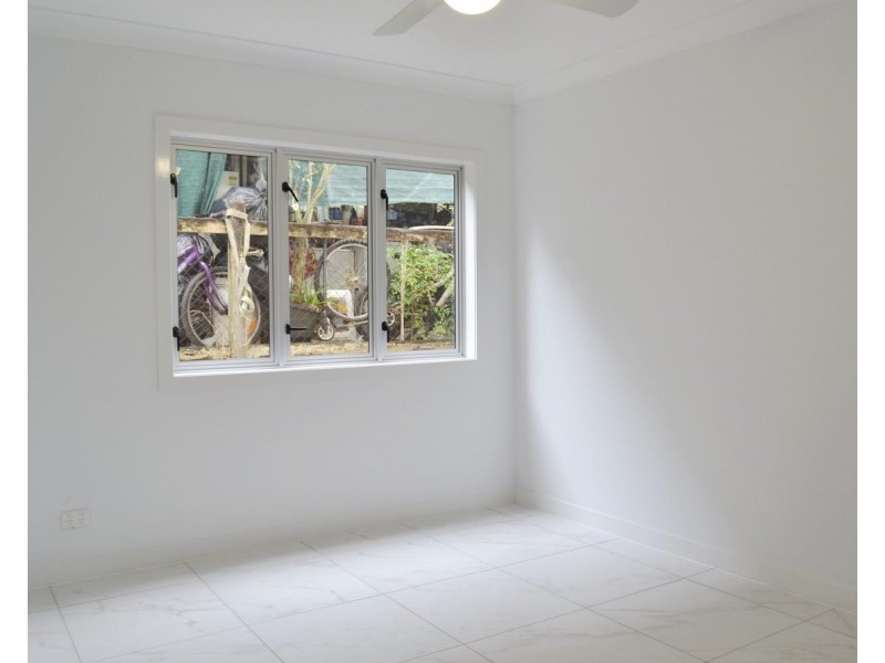 18 POUND STREET, Dutton Park QLD 4102