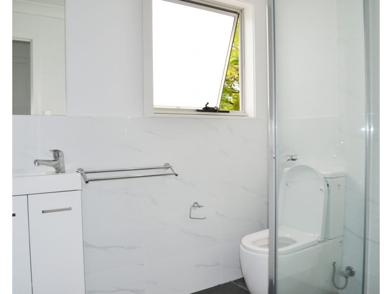 18 POUND STREET, Dutton Park QLD 4102