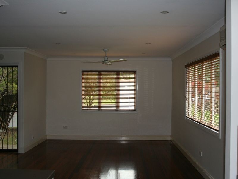 7 Wingarra Street, Yeerongpilly QLD 4105