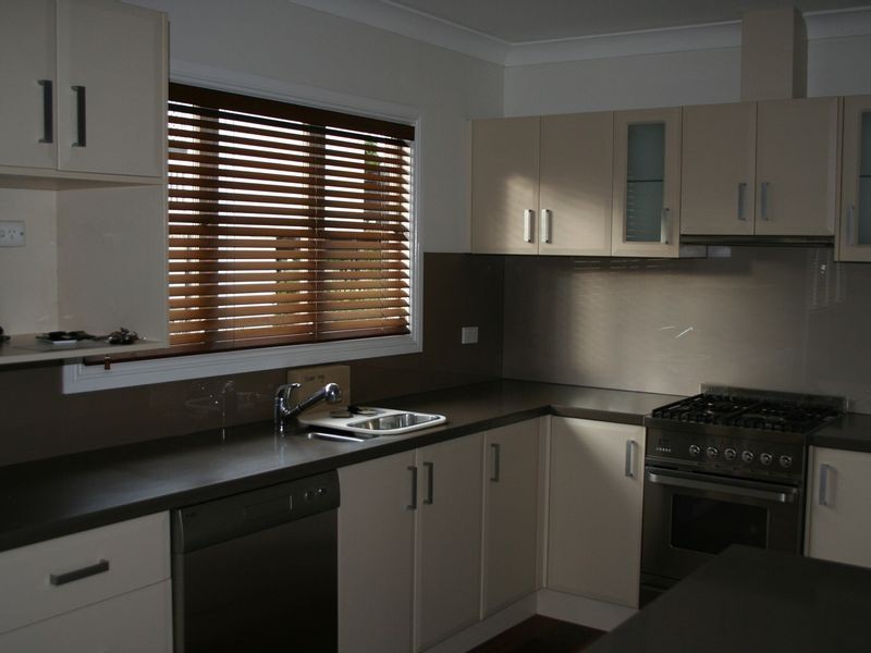 7 Wingarra Street, Yeerongpilly QLD 4105