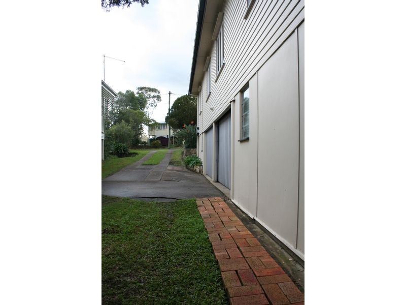 7 Wingarra Street, Yeerongpilly QLD 4105