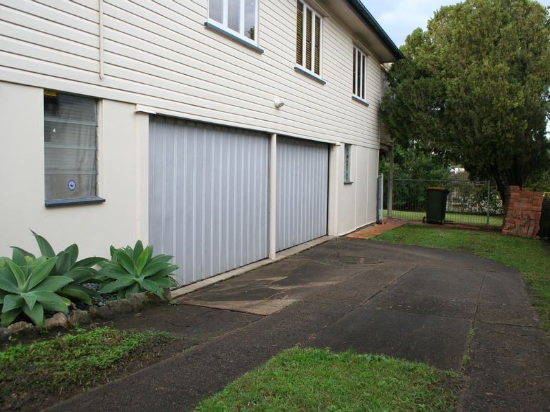 7 Wingarra Street, Yeerongpilly QLD 4105