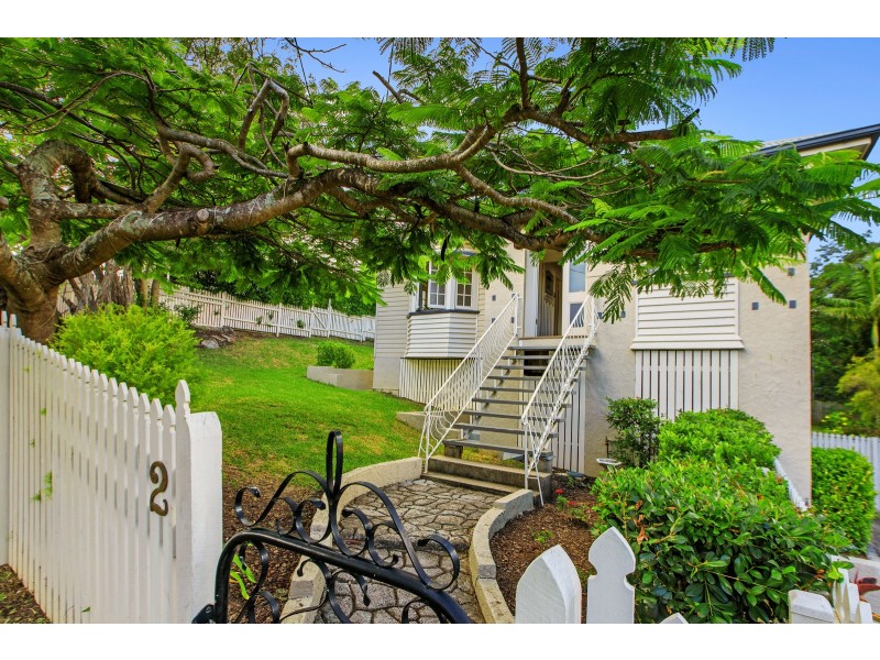 2 HECTOR ROAD, Holland Park QLD 4121