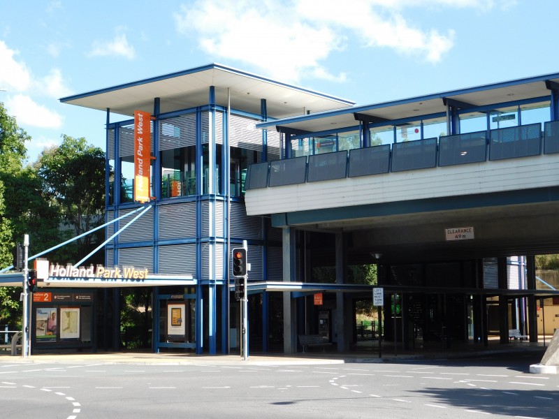 2 HECTOR ROAD, Holland Park QLD 4121