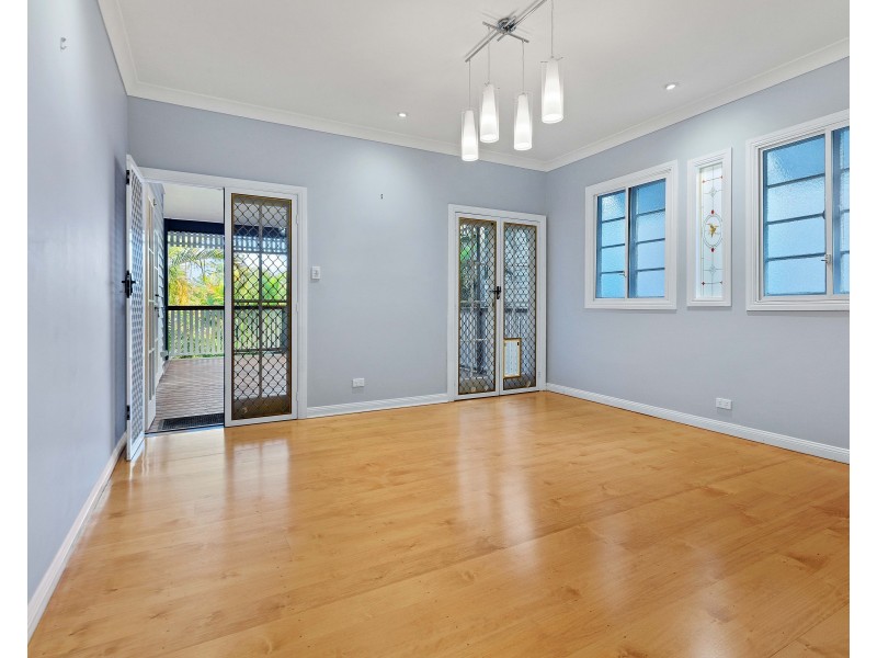 91 ELLINGTON STREET, Tarragindi QLD 4121