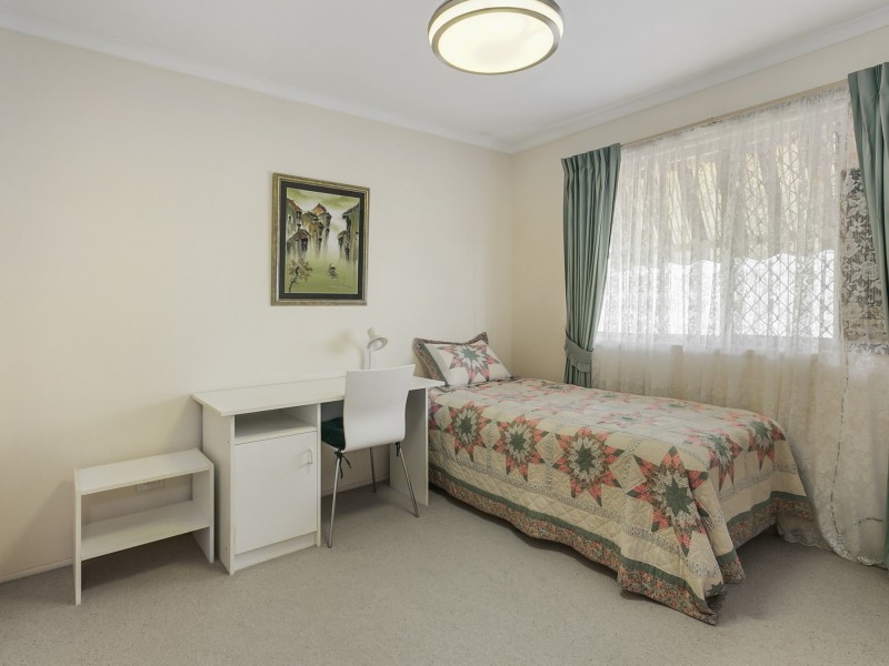 11 FENDI PLACE, Eight Mile Plains QLD 4113