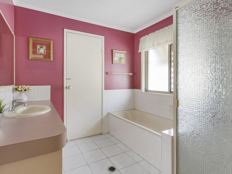 11 FENDI PLACE, Eight Mile Plains QLD 4113