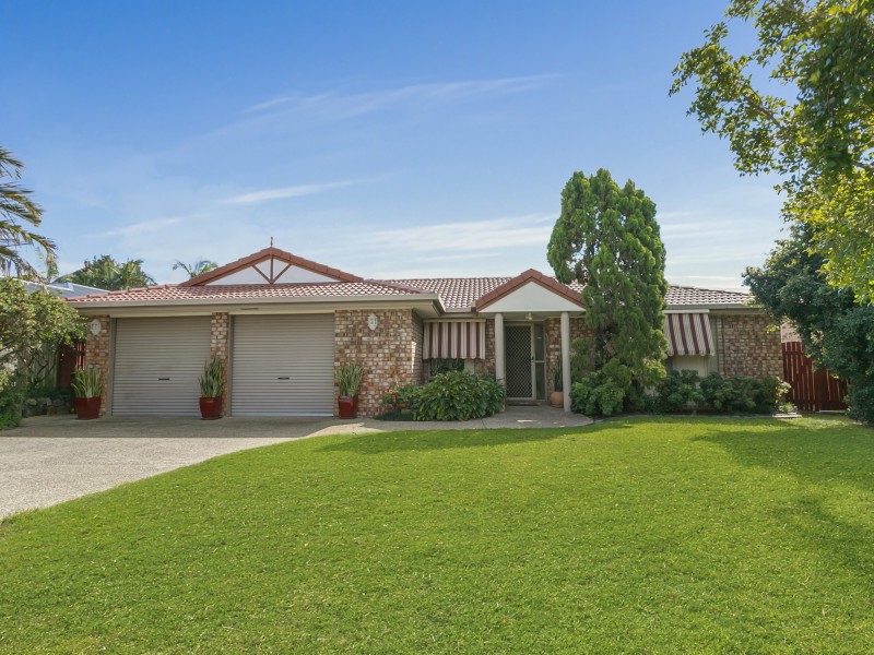 11 FENDI PLACE, Eight Mile Plains QLD 4113