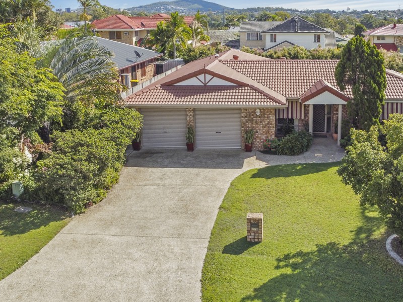11 FENDI PLACE, Eight Mile Plains QLD 4113